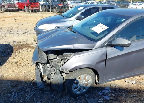 2015 Hyundai Accent Gls z USA, uszkodzony, nr VIN KMHCT4AE7FU916659